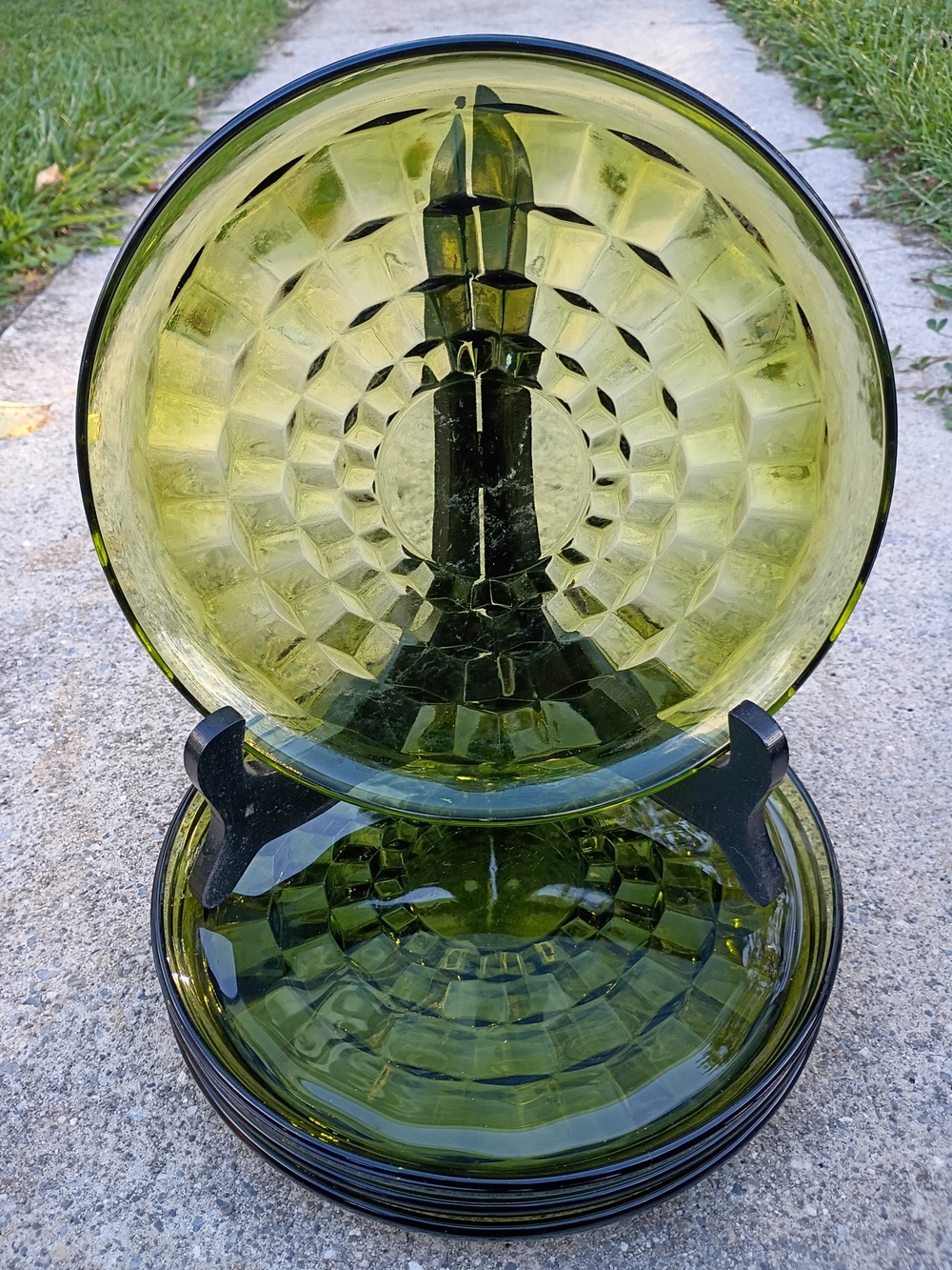 Set of Four Vtg Indiana Glass Colony Whitehall 9" Avocado Green Plates
